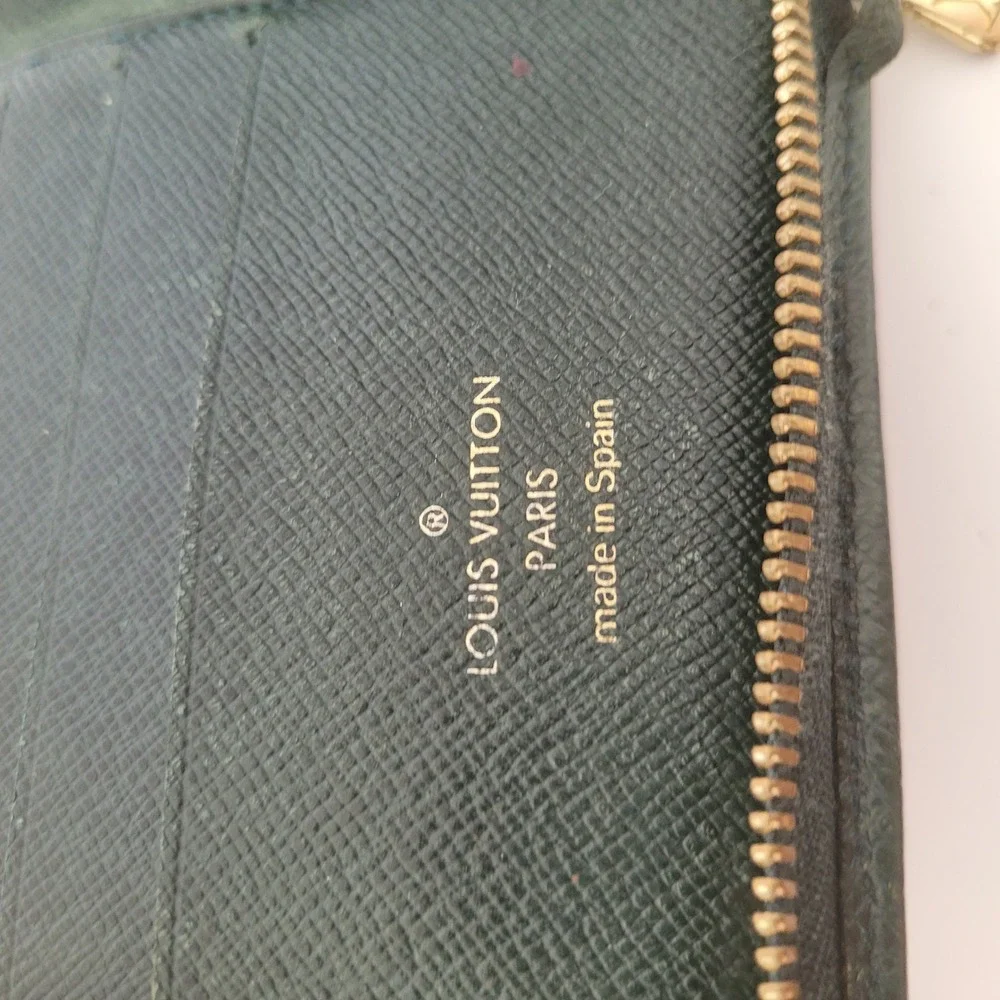 Louis Vuitton Taiga Leather Compact Zippy Wallet Green CA0051 Mens Bifold Spain
